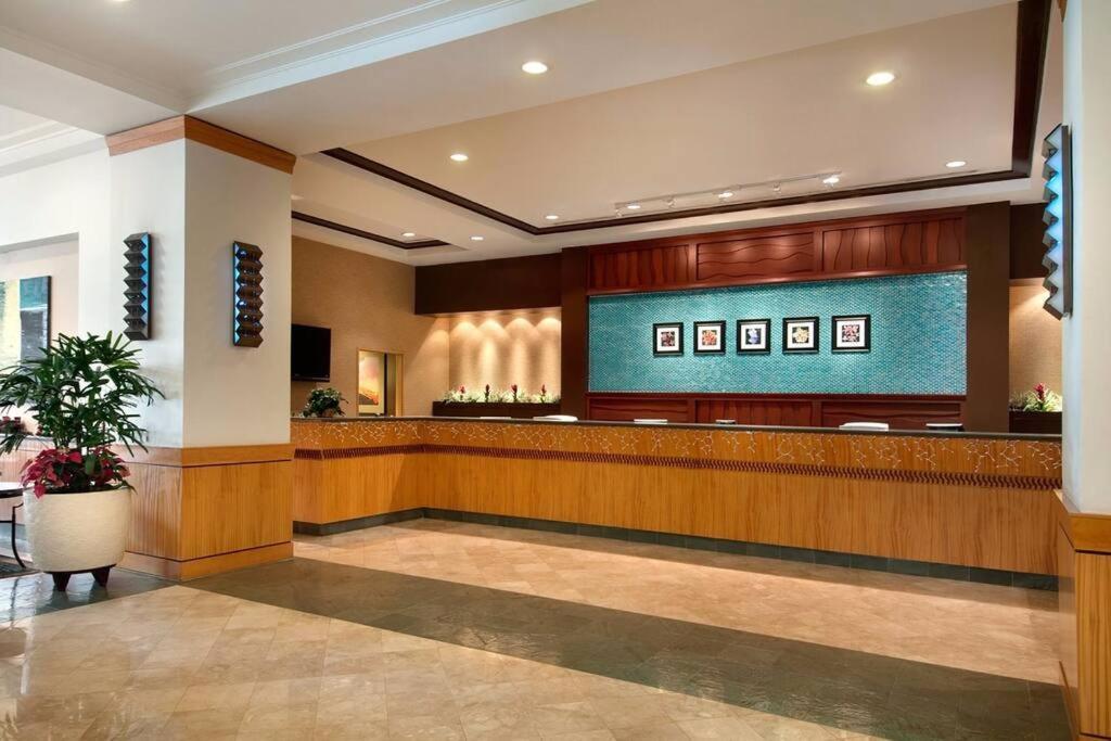 Ilikai Hotel Condo With Kitchen And Ocean View Хонолулу Екстериор снимка